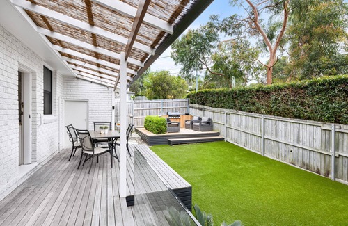 Bayview House | Coastal 3 Bedroom House With Private Oasis