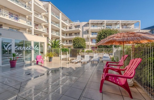 Plougonvelin House | Coastal apartment by the beach