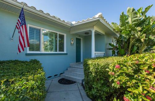 Carlouel House | Coastal Beach Escape - Monthly Beach Rental