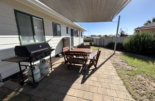 Port Hughes House | Coastal Break - Peaceful 3 BR Home Near the Beach