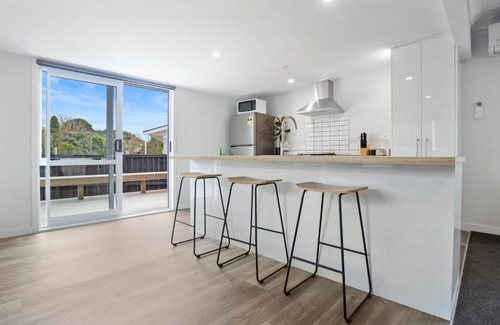 Athenree House | Coastal Breeze - Waihi Holiday Home