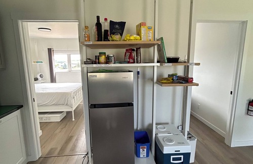 Sainte-Anne-de-Kent Cottage | Coastal Charm Meets Country Calm | Relaxing Cottage with Water Views & Hot Tub