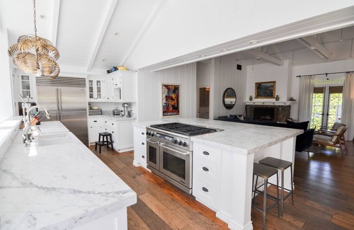 Diamond Crestview Cottage | Coastal Chic Cottage in Laguna Beach