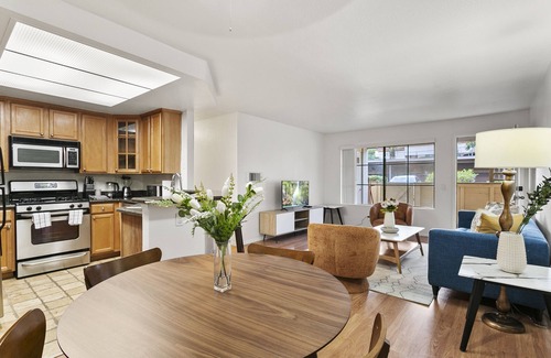 Carmel Valley Condo | Coastal Chic on Carmel Creek Rd #41967