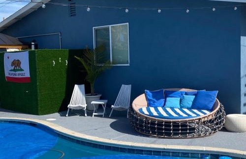 Bay Ho House | Coastal Chill San Diego - Heated Pool - XXL Spa - Mini Golf - Gourmet Kitchen