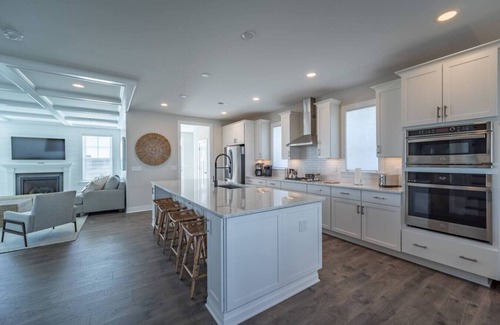Selbyville House | Coastal Comfort: 4BR 3BH House Pool & Rooftop Deck