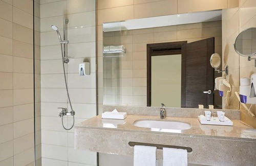 El Quseir Resort | Coastal Comfort for Families | 2 Rooms, Dining Options, Spa & Beachfront