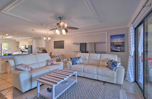 Gulf Shores Condo | Coastal Condo w/2 Pools + Mobile Bay Views!