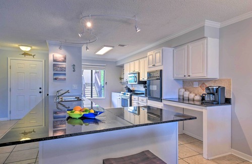 Gulf Shores Condo | Coastal Condo w/2 Pools + Mobile Bay Views!