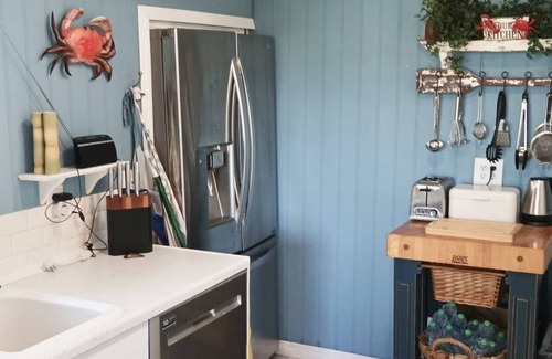 Naples Park Cottage | Coastal Cottage, 3/4 mi to Vanderbilt Beach & Delnore Wiggins, Two Private Decks