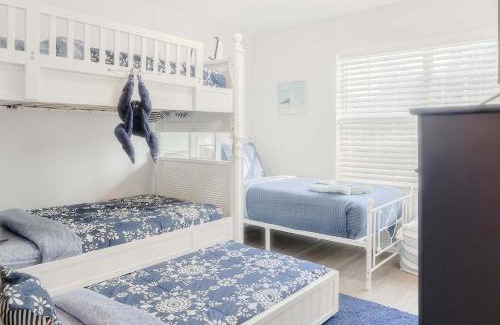 Navarre House | Coastal Cottage - 3 Beds Kid friendly & 2miles to Beach