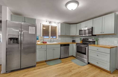 Town of Torrey Apartment | Coastal Cottage at Seneca Lake