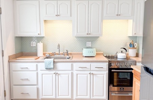 Pocasset Cottage | Coastal Cottage in Pocasset - 0.5 mile to beach