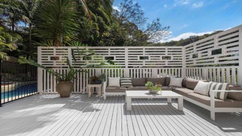 Copacabana House | Coastal Cottage with Pool at Copacabana