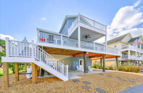 Captain's Cove House | Coastal Crab