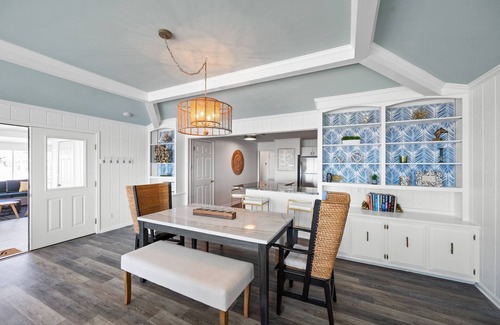 Alabama Gulf Coast Cottage | Coastal Fairhope Cottage/Waterfront/Beautiful sunsets view/Screened porch and private pier
