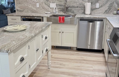 Blue Hill House | Coastal Getaway near Acadia 3BR/3BA with Ocean Views, Beach Access and Sleeps 6!