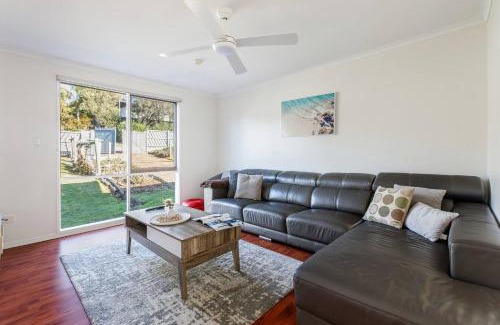 Tootgarook House | Coastal Grove - Sunlit Stay near Beach and Hot Springs