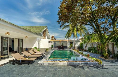 Dien Duong Villa | Coastal Heaven villa,5' walk beach, pacefull villa