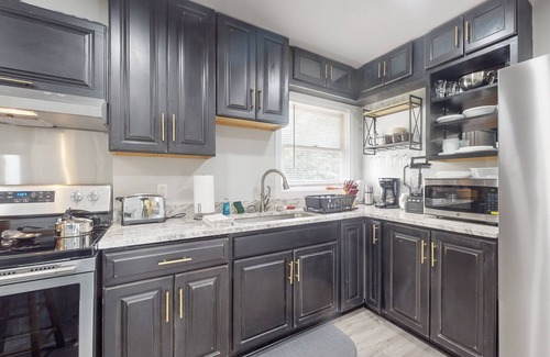 Supply House | Coastal home close to beach and local attractions