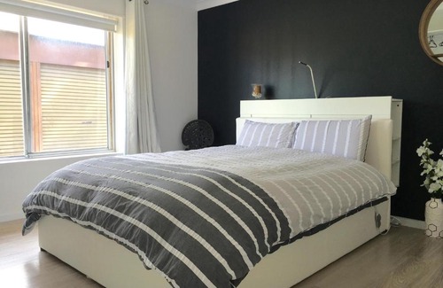 Kingston Park Apartment | Coastal Nomad BnB