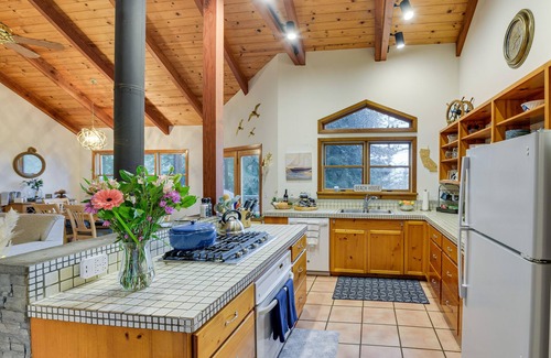 Gualala House | Coastal NorCal Sanctuary w/Ocean & Redwoods Views