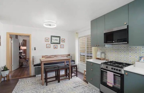 Sharp Park Apartment | Coastal Palm Tree 2BR Retreat Ocean View