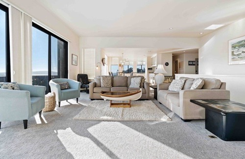 Bodega Bay House | Coastal retreat 10 mins walk to gorgeous beach!