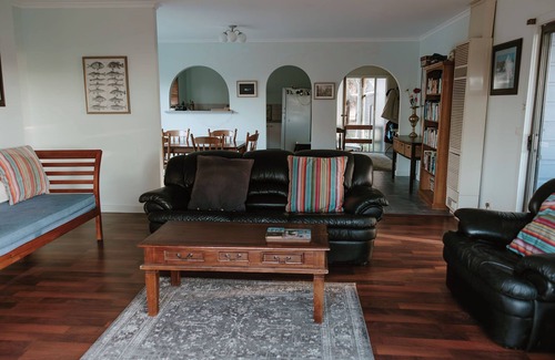 Penneshaw House | Coastal-View | Penneshaw Bush Retreat | 3BR