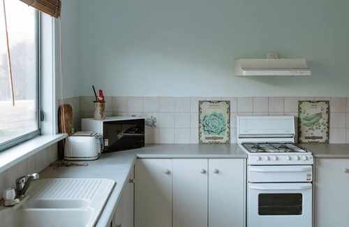 Penneshaw House | Coastal-View | Penneshaw Bush Retreat | 3BR