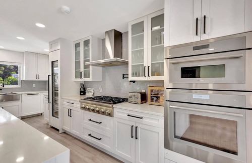 Stuart House | Coastal Waterfront Retreat with Private Dock, walking distance to District Table