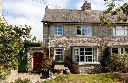 Worth Matravers Cottage | Coastguard Cottage - 4 bedroom family accommodation