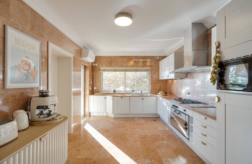 Santiago Villa | Coastline Arrabida Villa by CadenzaLux