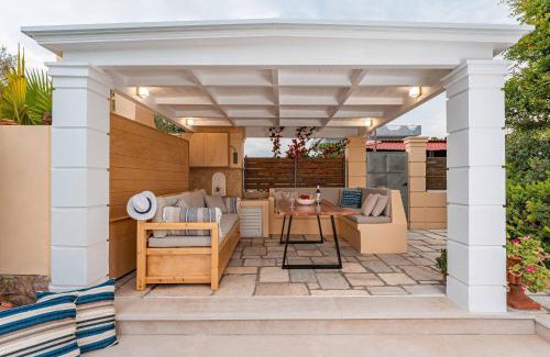 Spata-Artemida Apartment | Coastline maisonette near Athens Airport and Rafina Port