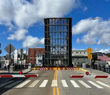 Mystic - New London House | Coates Townhome 3BR Historic Home Near Mystic Seaport