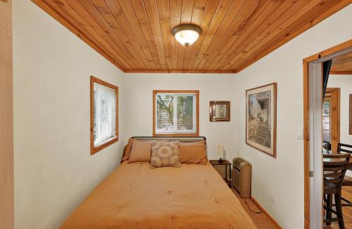 Cobb House | Cobb Mountain Nature Escape cabin