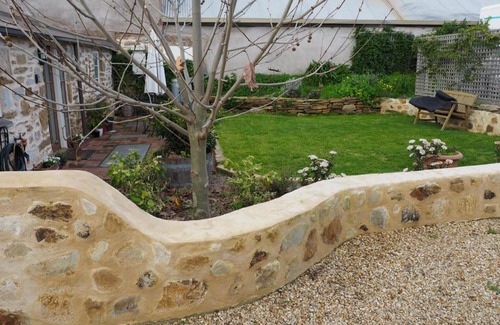Willunga Bed & Breakfast | Cobblers Cottage B&B