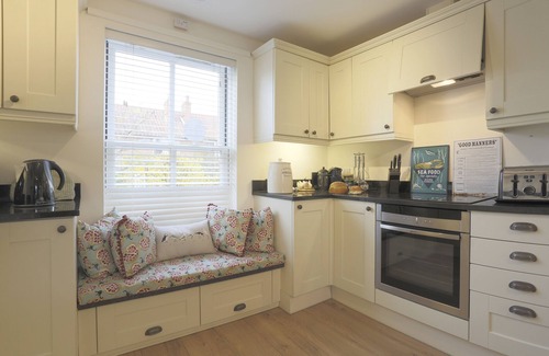Eastbridge House | Cobblers - Three Bedroom House, Sleeps 5
