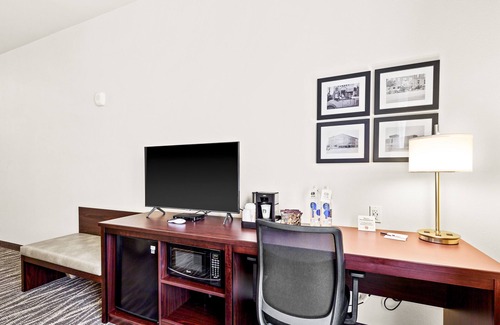 Superior Hotel | Cobblestone Hotel & Suites - Superior Duluth