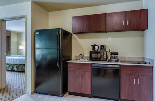 Waverly Hotel | Cobblestone Inn & Suites - Waverly