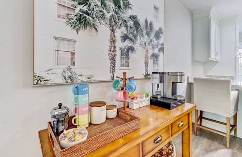 Dolphin's Cove Cottage | Cobia Cottage by the Sea - Brand New Putting Green and Peloton!