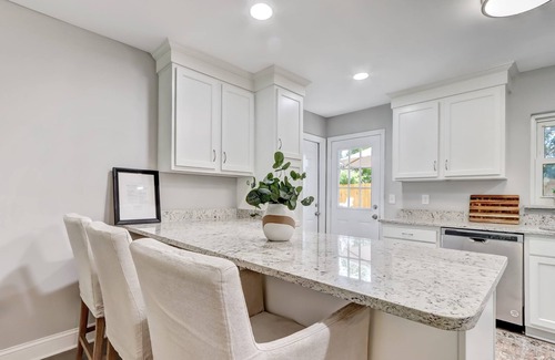 Dolphin's Cove Cottage | Cobia Cottage by the Sea - Brand New Putting Green and Peloton!