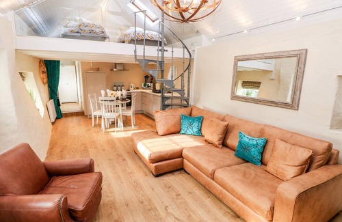 Kilgetty Cottage | COBWEBS, pet friendly, character holiday cottage in Saundersfoot