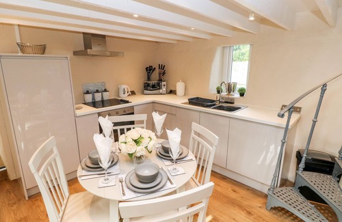 Kilgetty Cottage | COBWEBS, pet friendly, character holiday cottage in Saundersfoot