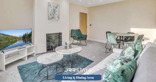 Eaglesfield House | Cockermouth - 3 Bedroom, Sleeps 10 Garden - JRR Stays