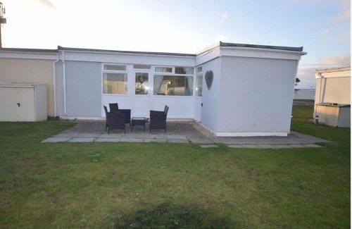 Kidwelly Apartment | Cockleshell Chalet
