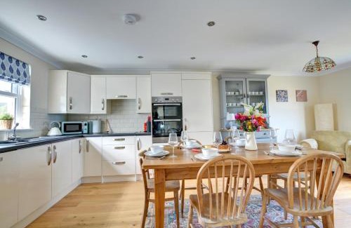 Amroth House | Cockleshell