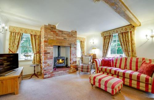 Castle Acre House | Cockleshells