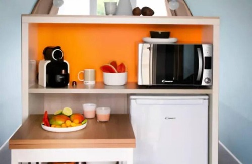 Locmaria-Berrien House | Coco Sweet 11 m2 - 1 Bedroom - with covered terrace/without bathroom 2 persons