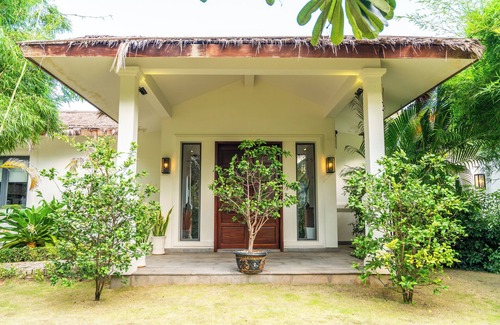 East Ham Tien Beach Villa | Coco Villa